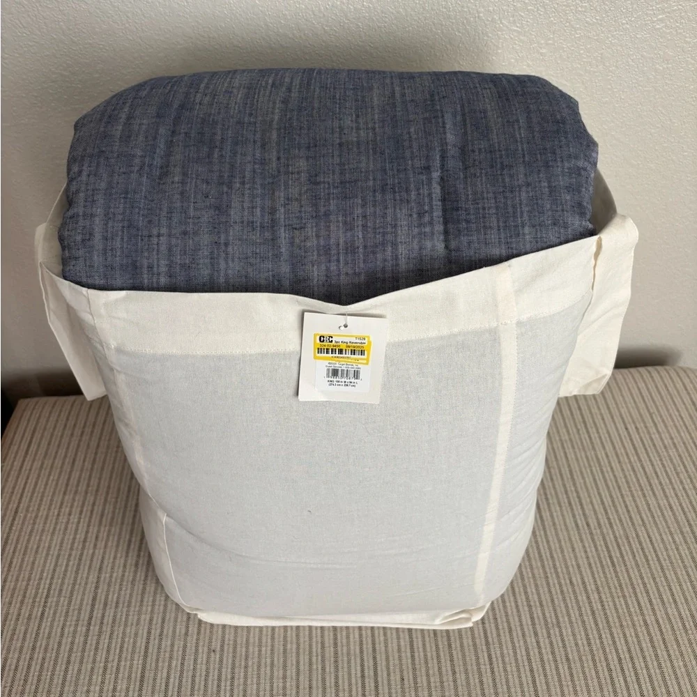 NWT 3pс King Reversible Comforter Set Blue - Hearth & Hand with Magnolia